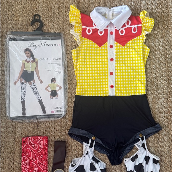 LEG AVENUE SEXY COWGIRL COSTUME SIZE SMALL - Picture 3 of 13